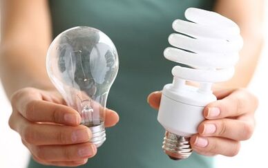 Wie man elektrische Energie in einer Wohnung spart